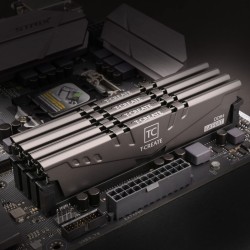 Memoria RAM Team Group TTCED432G3600HC18JDC01 32 GB DDR4 3600 MHz CL18